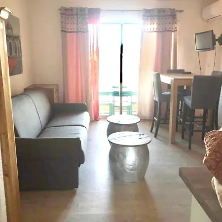 A Avec Piscine Partagee 30 M² * Cervione