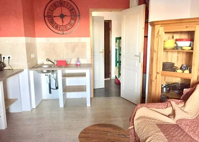 Appartamento à Avec Piscine Partagée - 30 M²